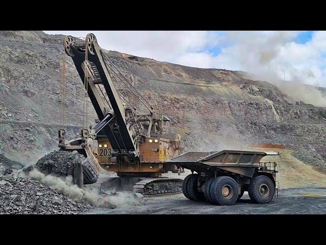 110 Tons Per Bucket - Large-Scale Shoveling Machines Load Dump Trucks