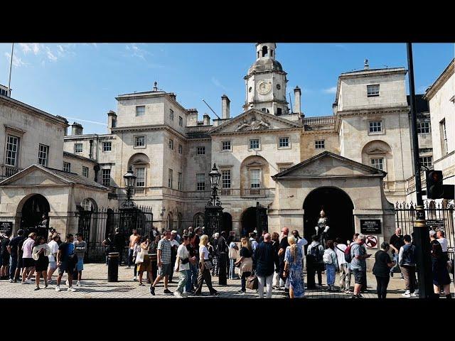 Live Stream - Buckingham Palace