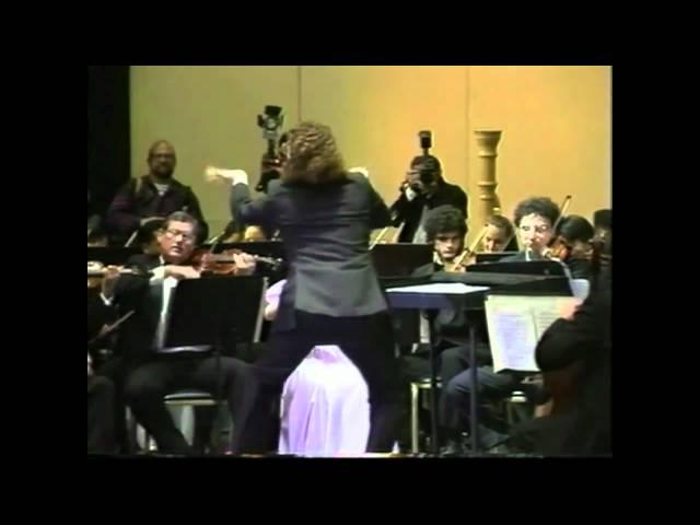 "Weird Al" Yankovic conducts the Jr. Philharmonic