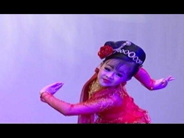 ဆုမြတဝန်းရံ ၊"မှုံရွှေရည်"                    Myanmar Traditional Dance.