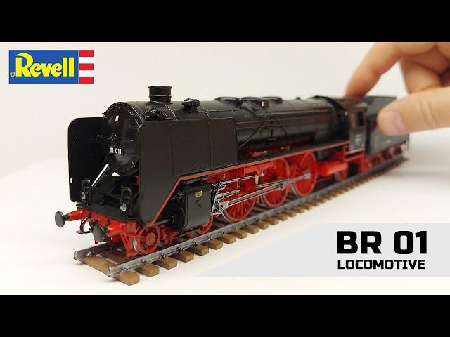 BR 01 Locomotive model | Revell