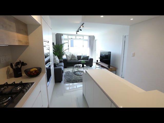 2 Bedroom Apartment For Sale in Sea Point, Cape Town