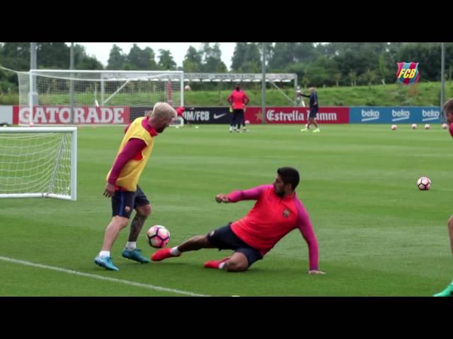 Messi humilie Suarez à l'entrainement !