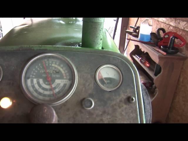 Starting a 1964 John Deere 1010 RU Tractor