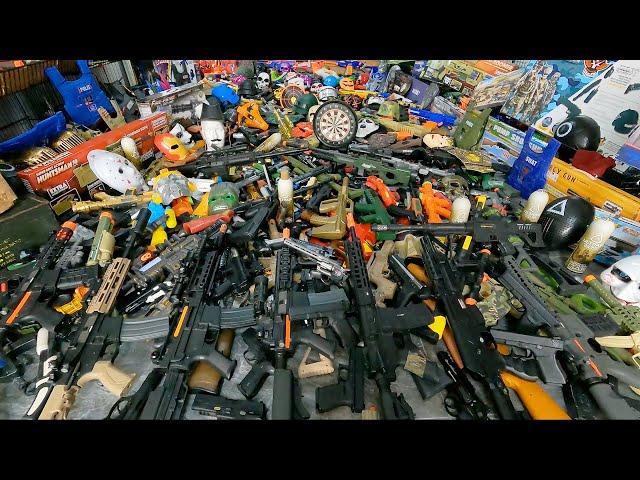 ALL TOYS OF SAMS - +500 Rifles & Guns Room - Airsoft Guns / BB Co2  Guns, M14, Gatling, Toy Masks