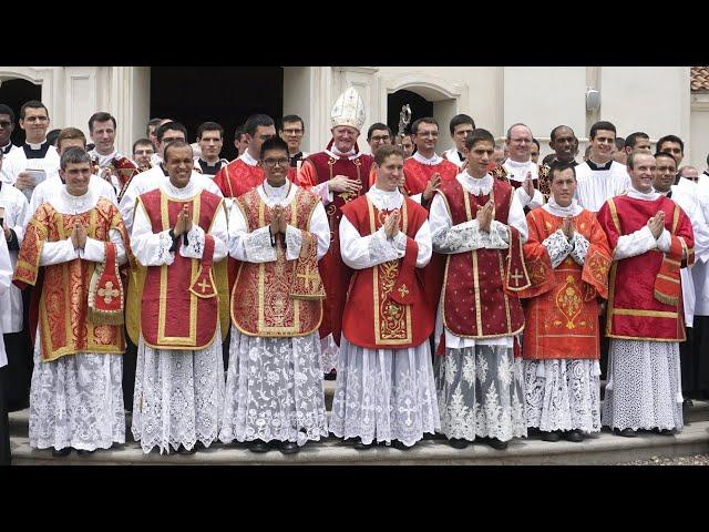 Ordenaciones al Diaconado y Sacerdocio. Seminario Nuestra Señora Corredentora. FSSPX