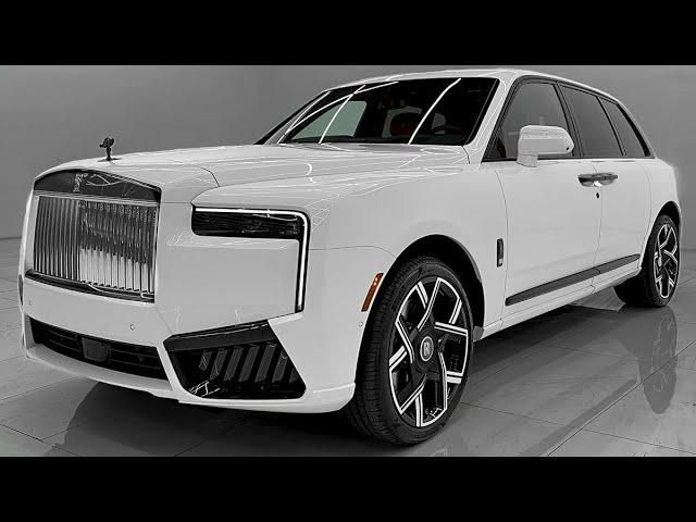 Rolls Royce Cullinan Black Badge (2025) - Ultra Luxury Ship in details