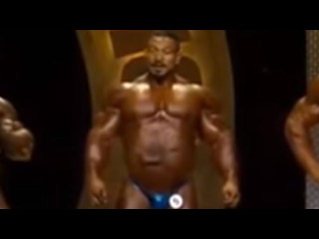 Roelly Winklaar Horrible Cramp at Arnold Classic 2019