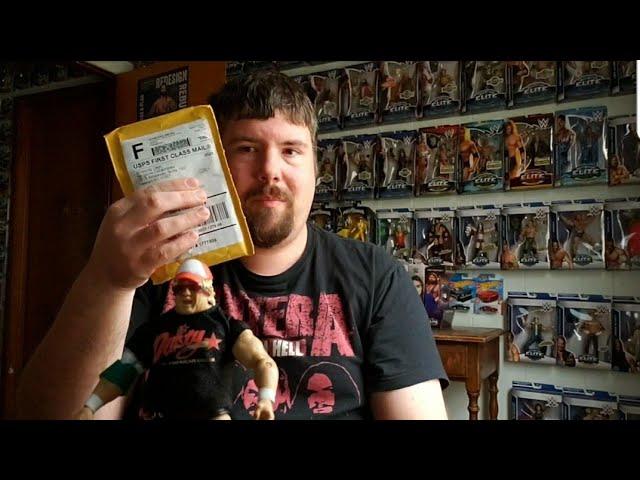 RSC finally resolved the missing WHC accessory situation+Original planned WWE figure unboxing video