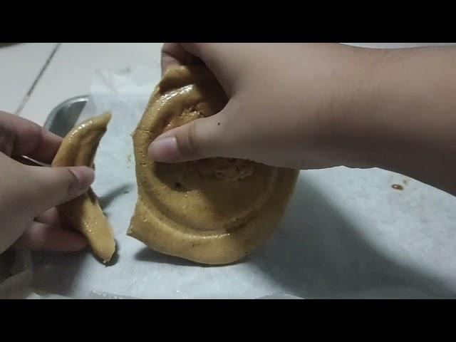Squid game dalgona sugar spong