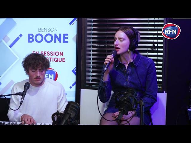 Benson Boone et Philippine Lavrey en live pour leur tube "In The Stars"