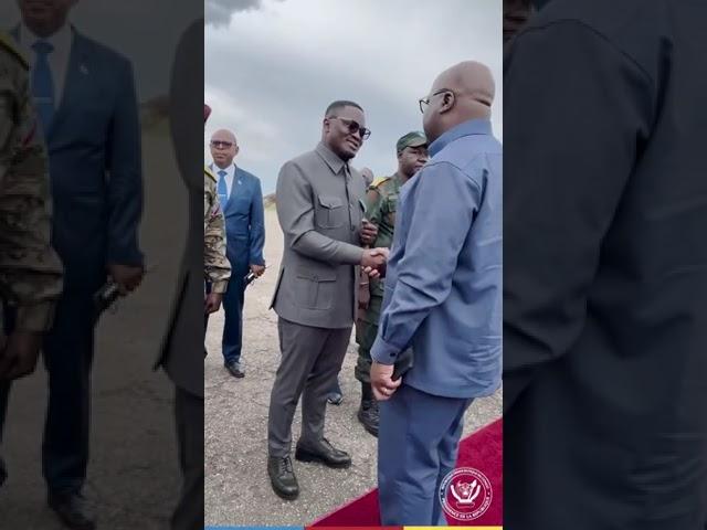 Awa azo sala tournée ya ba provinces bozo loba te.Tangu ako kaka poto awa oh yeba voyages mingi boye