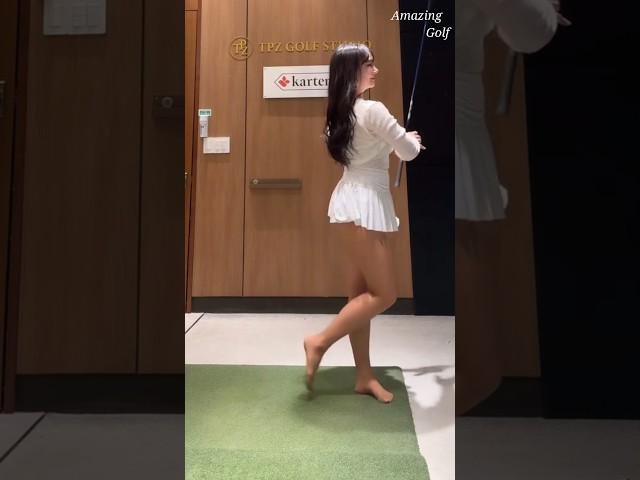 우아함이 느껴지는 스윙 A swing that feels elegant.️ KLPGA 김은선 프로 드라이버 스윙 Instagram@kimeunsunn