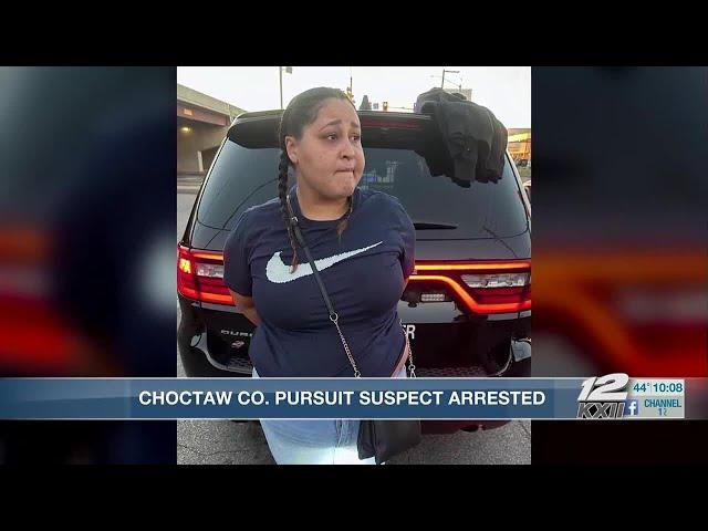 Choctaw County woman arrested after leading police on chase, hitting building