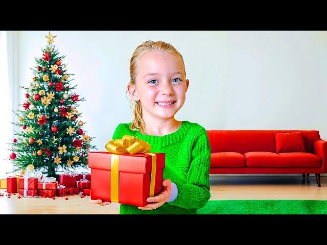 Ivy Sends her Christmas Wishlist to Santa!  ft/StellaW