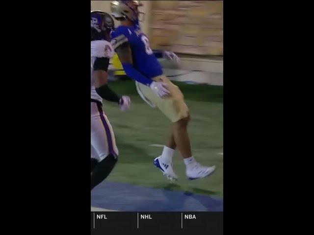 Joseph Williams with a spectacular catch for a 50-yard Gain vs. East Carolina