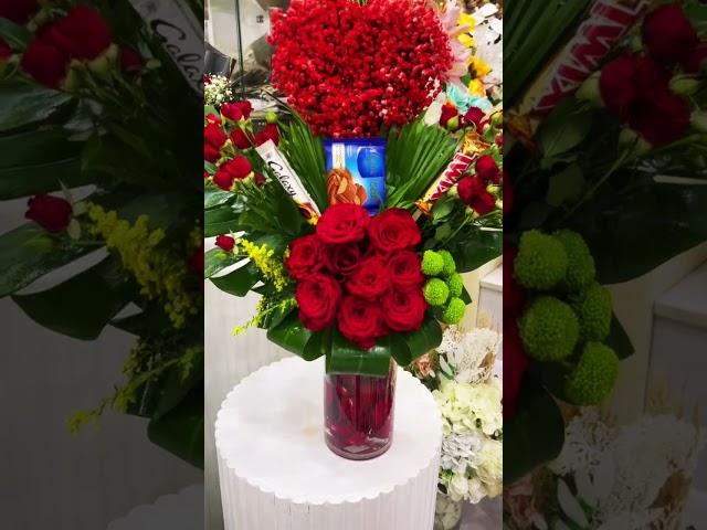 Valentine day, special gift #flowers #gift #love #roseflower #rose #loveflowers #flowershop #flower