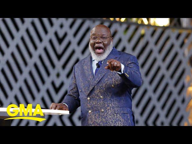 Bishop TD Jakes suffers medical emergency during sermon