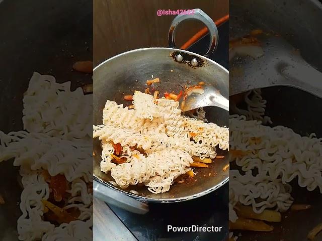 10 Minute Maggi Masala | Maggie Noodles #shorts #maggi #vegmaggi