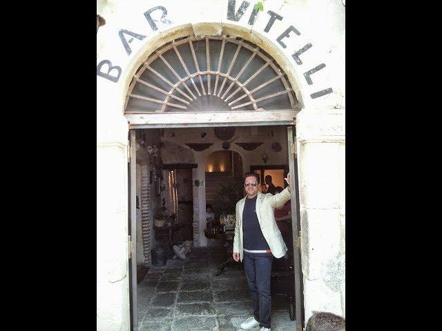 Il Bar Vitelli a Savoca, la leggendaria location de "Il Padrino" di Francis Ford Coppola