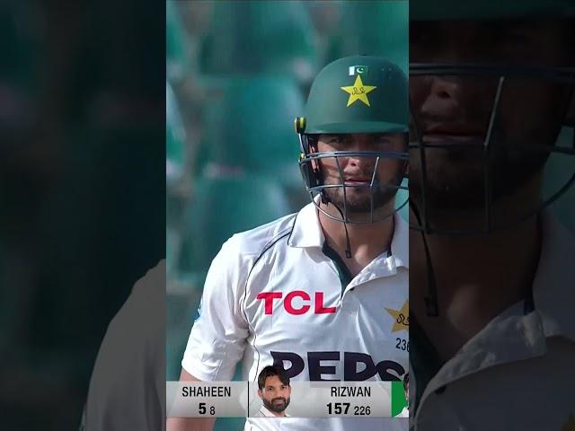 Shaheen Afridi joins the charge #PAKvBAN | #TestOnHai