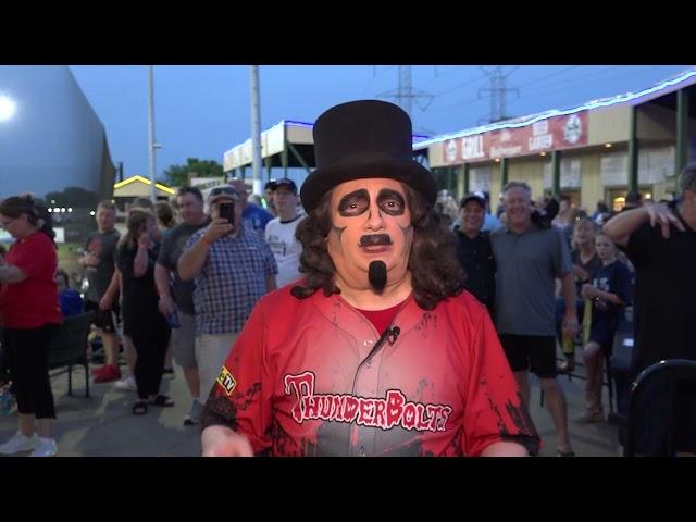 Rich Koz as Svengoolie accepts his Rondo as Favorite Horror Host.