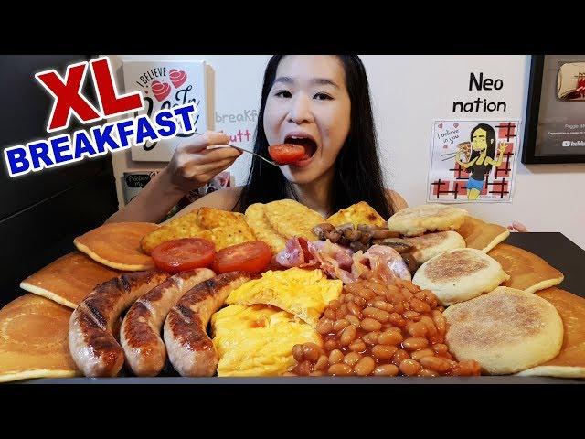 MASSIVE BREAKFAST FEAST! Pancakes, Bacon & Eggs, Pork Sausages, Baked Beans - Mukbang w/ Asmr Eating