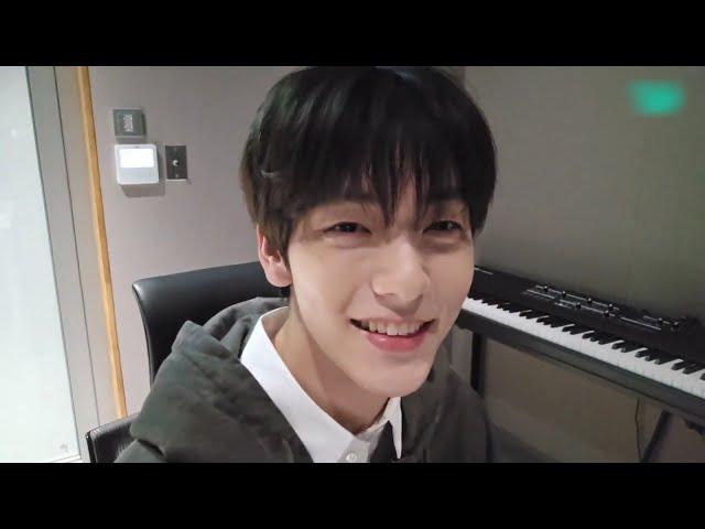 [MULTI SUB] TXT WEVERSE LIVE (14.11.2024) |  - SOOBIN (+YEONJUN) LIVE