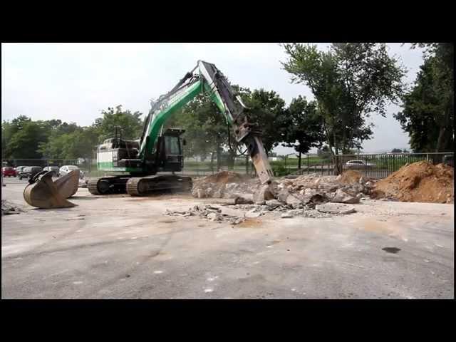 Caterpillar Bagger Hannover96 im Einsatz