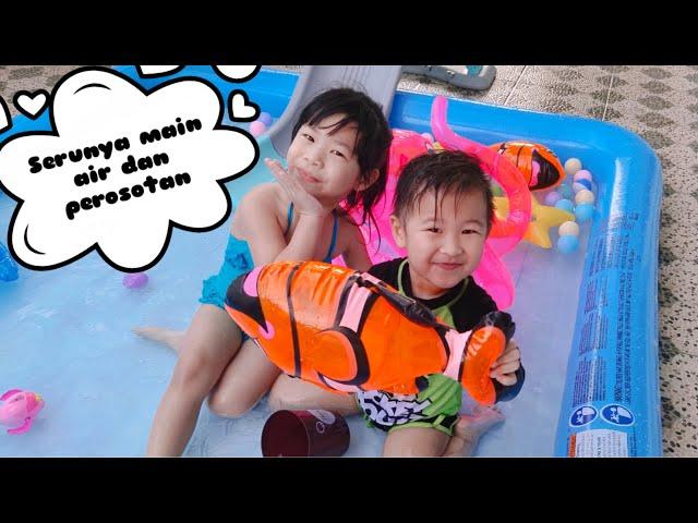 Quinzy Bermain Air dan Perosotan Bersama Gerald [Seru dan Menyenangkan]