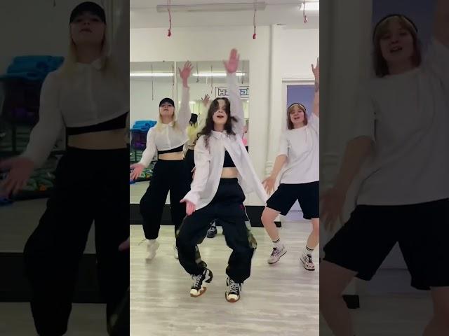 ATEEZ - ‘BOUNCY’ Dance Cover by KIREI #ATEEZ #BOUNCY #BOUNCYCHALLENGE #청양고추vibe #Shorts