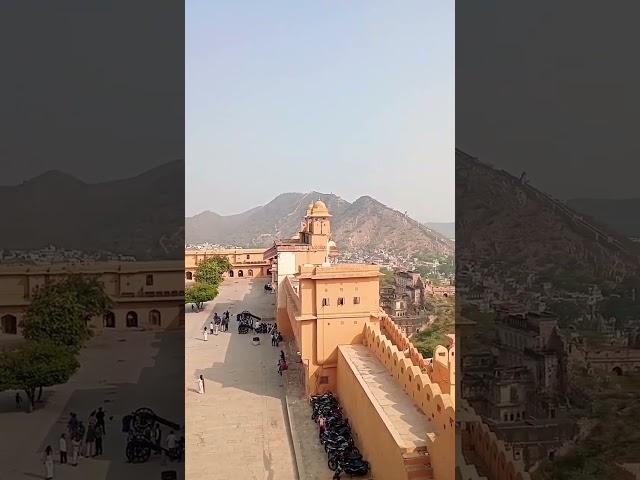 Amer fort Jaipur #trending https://youtube.com/shorts/8VC4T_iv-08?si=RiKIwP4Bys1xn103 #travel