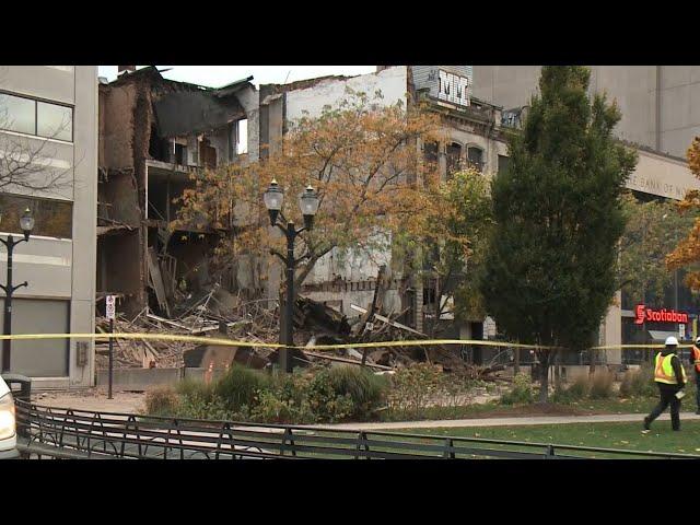 No one injured after building collapse in Hamilton’s Gore Park