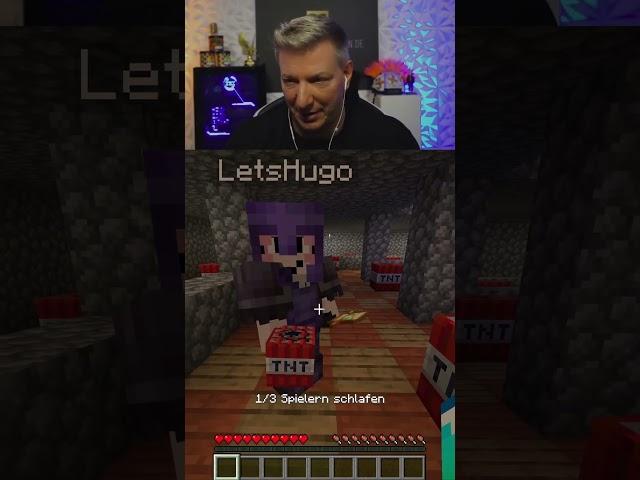 GEH LANGSAM REIN ODER ICH ZÜNDE‼️ @LetsHugo DER PSYCHOPAT #shorts #minecraft #craftattack12