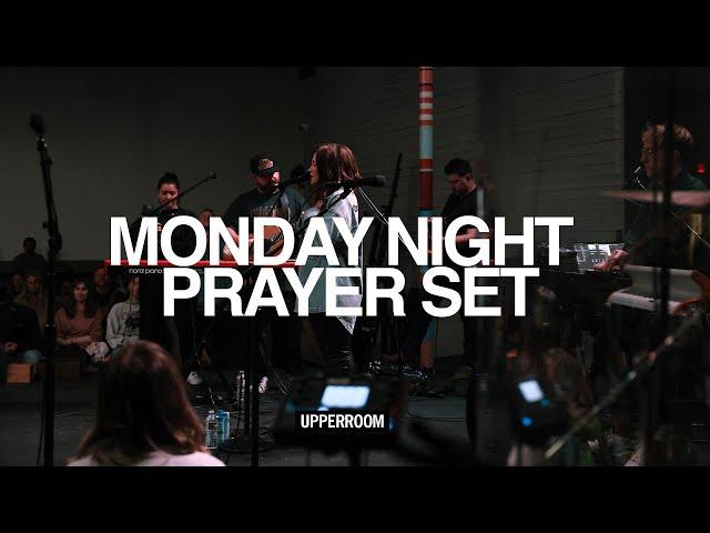 UPPERROOM + Kari Jobe | Monday Night Set