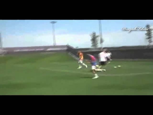 Zinedine Zidane Destroys a keeper on Training course