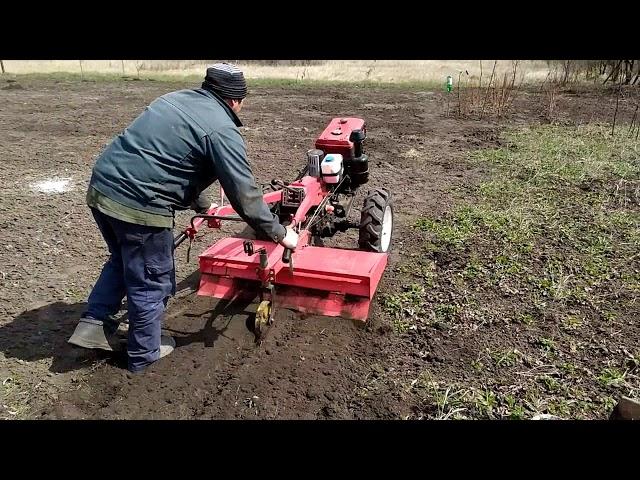 Работа 10 л.с.  мотоблока на тяжелых грунтах. Сравнение его работы с моим 15 лошадным! Справляется?