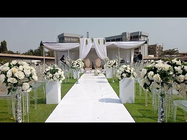 stunning wedding aisle decorations.