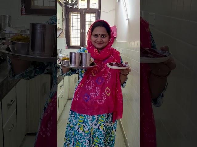 Aaj ghar pe itna sara ghevar #minivlog #shortvideo #teej #pregnancyjourney