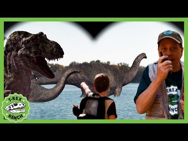 Giant Dinosaur Lookout - Watch Out For T-REX  |  T-Rex Ranch Dinosaur Videos