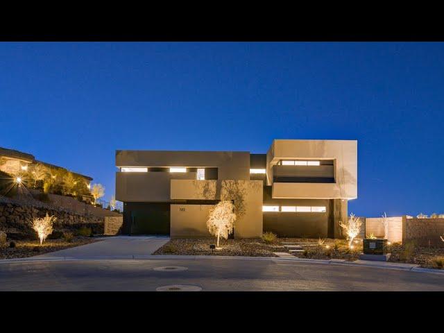 MODERN LAS VEGAS STRIP VIEW! 7740 SQFT, 6BD, DEN, LOFT, 8BA, 4CAR, GOLF & GUARD GATE COMMUNITY.