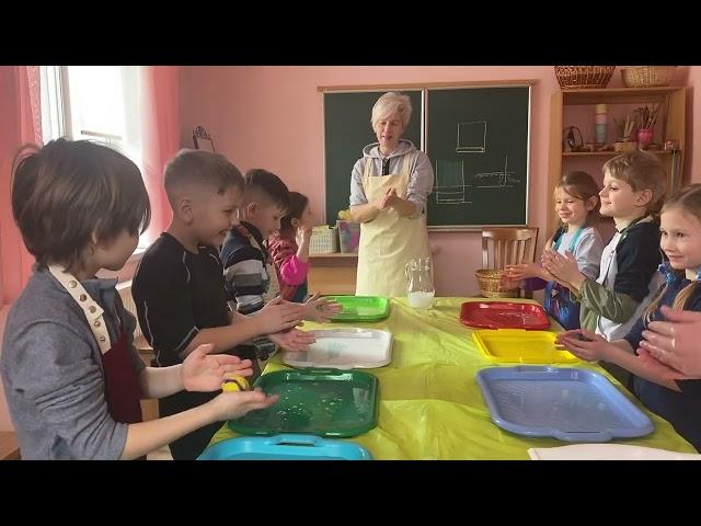 Learning to live during the war. "Borysfen" Waldorf School experience