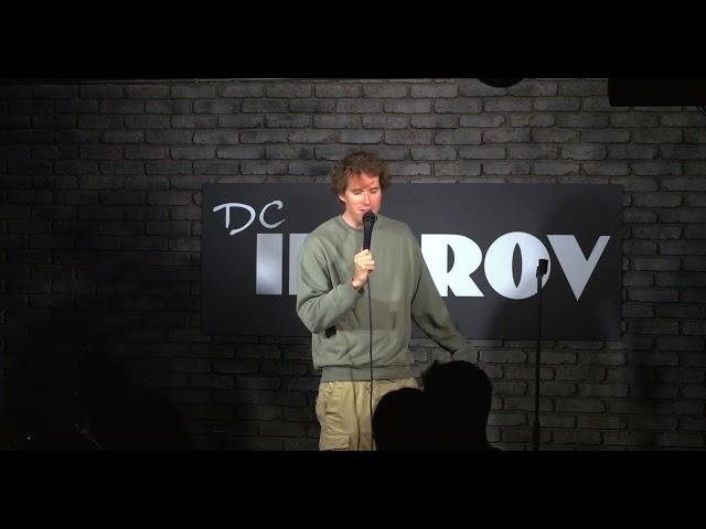 Oldest Comedian To Be Considered New Loses Competition Badly