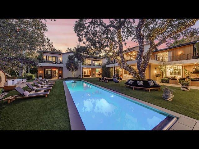 A world-class estate amongst majestic Oak Trees in Encino for $18,999,000