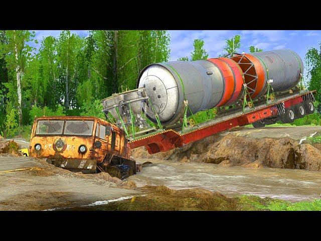 old rusty truck with strong engine power- Spintires Mudrunner