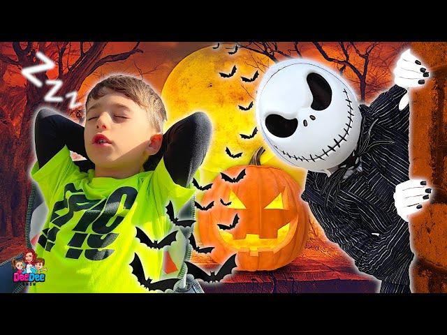 DeeDee Halloween Adventure Stories For Kids | Compilation Video