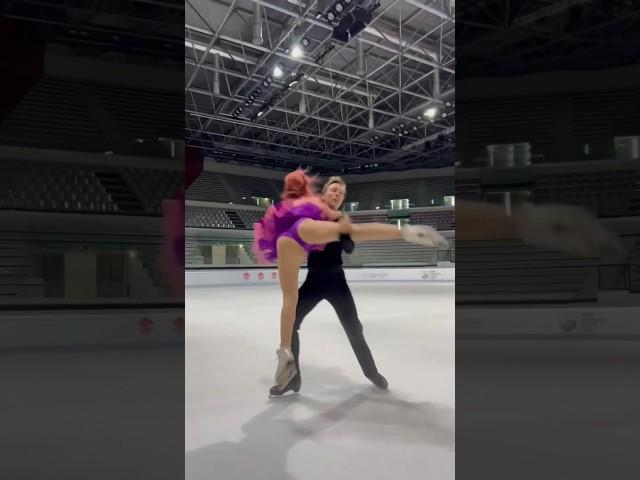 NICE DANCE #iceskating #figure #short #shorts #respect #respectshorts #eyecatchup