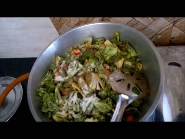 (ब्रोक्कोली मिक्स वेजिटेबल) Broccoli Mix Vegetable Recipe in Hindi by Healthy Kadai