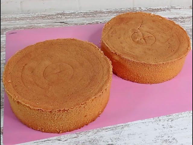 the famous GENOISE sponge cake is made with a HAND MIXER without separating the eggs!