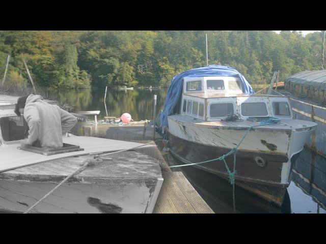 Fibreglass & Plywood Sheeting the Foredeck aboard my Old WWII Boat | EP 43